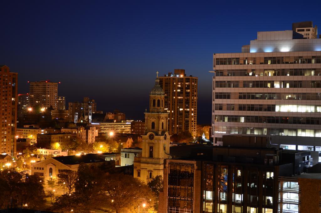 Готель Milwaukee Athletic Club Екстер'єр фото